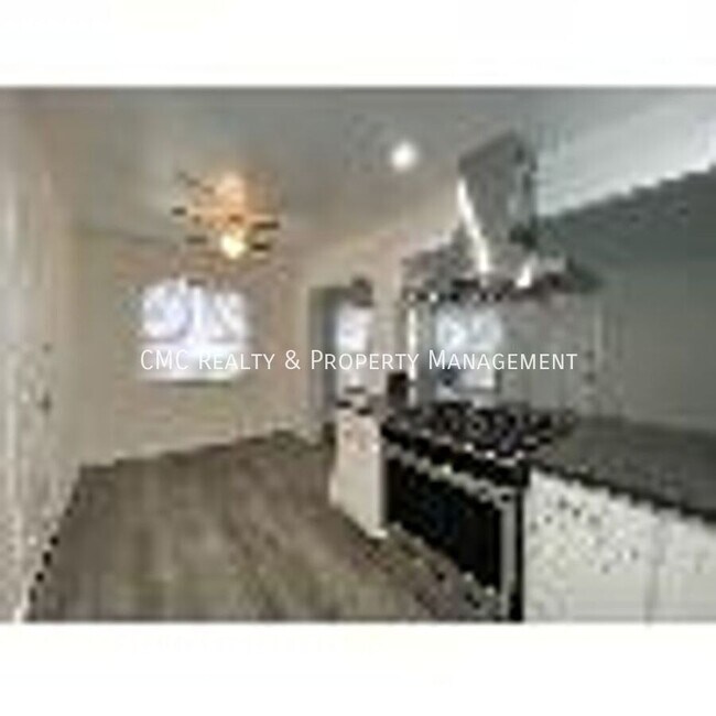 Building Photo - 4520 N Banner Dr