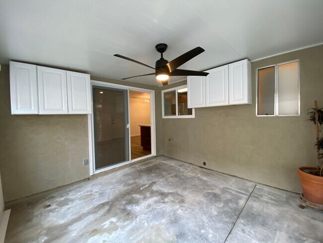 Building Photo - Spacious 4 Bedroom 2 Bath in Desirable Oceanside!