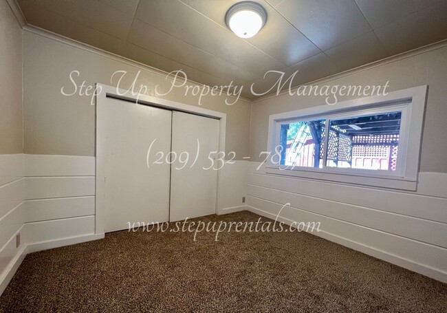 Building Photo - Newly Remodeled 2 Bed 1 Bath w/ Water, Septic and Trash Service Included!