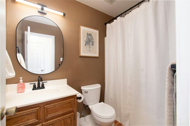 Building Photo - 5416 Dons Trail