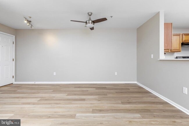 Primary Photo - 117 Lionheart Ln