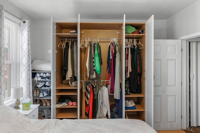 Building Photo - 2992 Tilton St