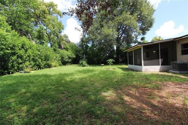 Building Photo - 1388 Whitewood Dr
