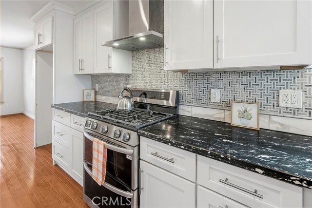 Building Photo - 22618 Elm Ave