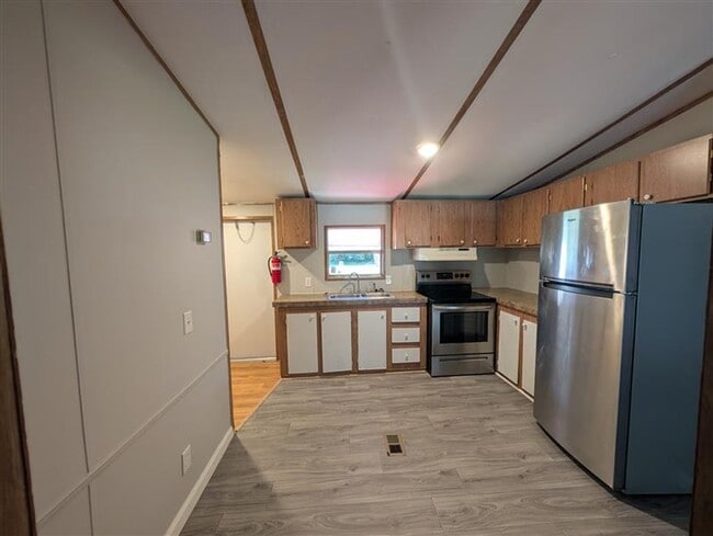 Building Photo - Charming 2 Bed, 2 Bath Home in Sumter, SC!