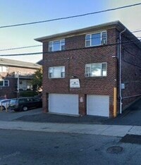 Building Photo - 455 Fairview Ave
