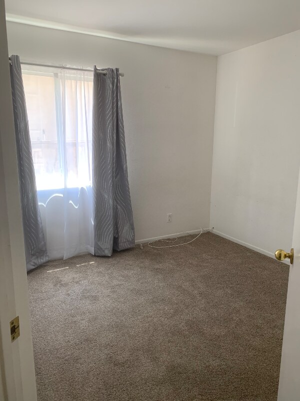 Building Photo - 757 Duoro Dr