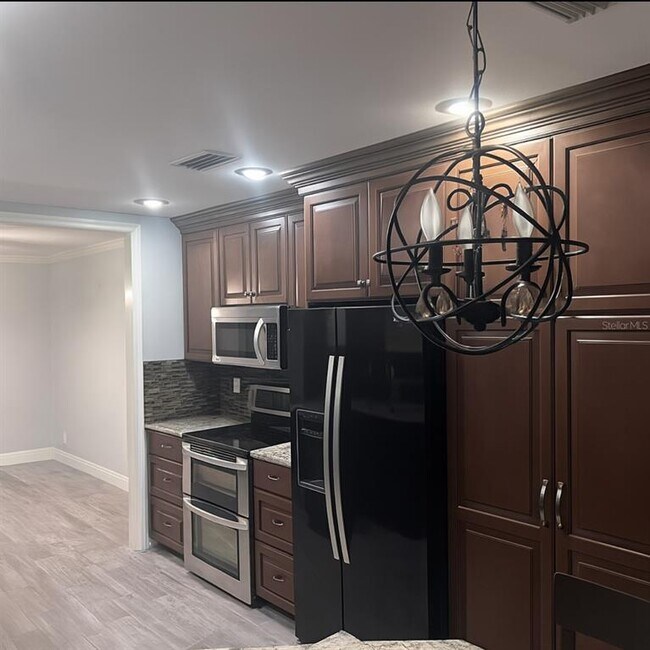 Building Photo - 3306 Del Prado Ct