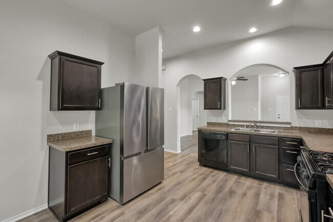 Building Photo - 9594 E Woodmark