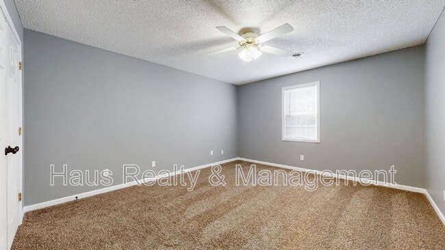 Building Photo - 3248 N Senseney Cir