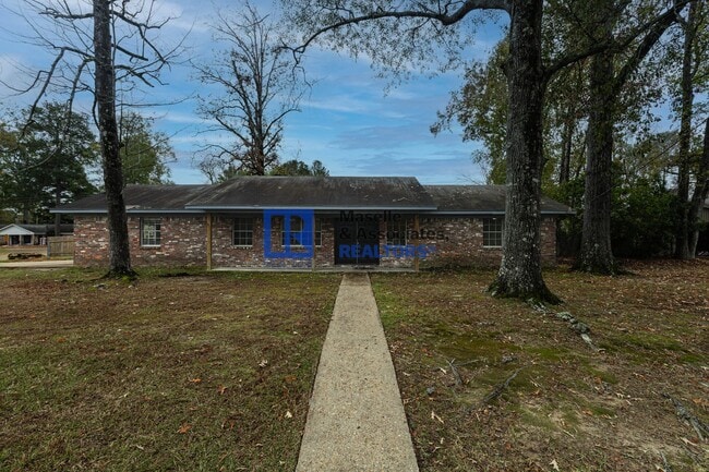 Primary Photo - 3 Bed/2 Bath Home in the Heart of Pearl