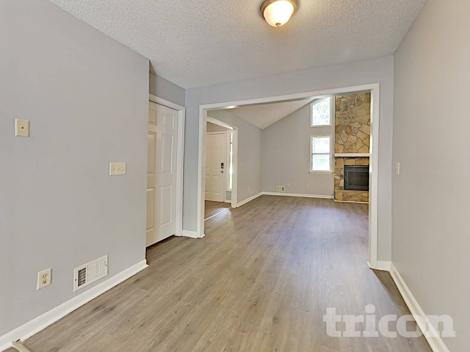 Building Photo - 4580 Woodcroft Cove