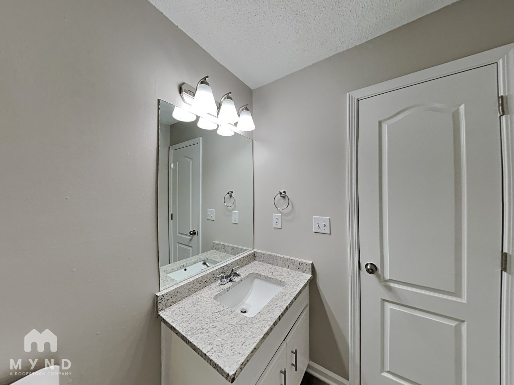 Building Photo - 10576 Sourwood Ct