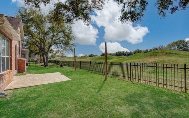 Building Photo - 11606 Canyon Mills Dr