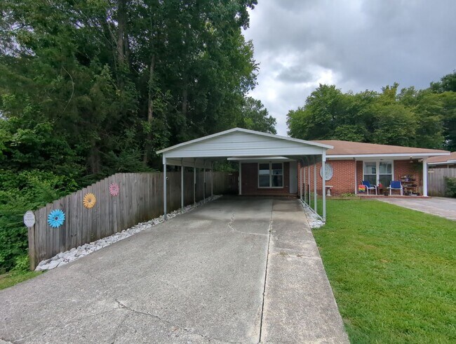 Building Photo - 4222 Ealy Rd