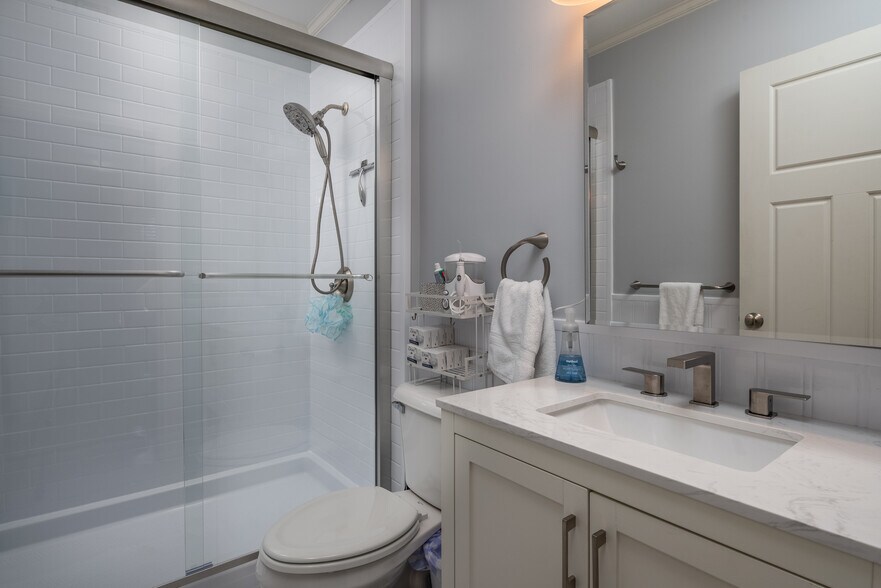 Master Bath - 337 Mount Support Rd