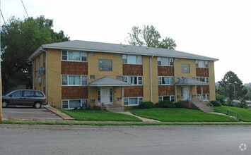 Building Photo - 1056 S 29th St