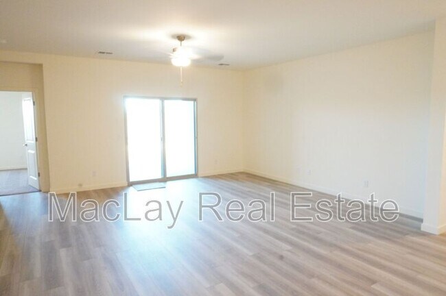 Building Photo - 4023 N Ghost Holw Wy