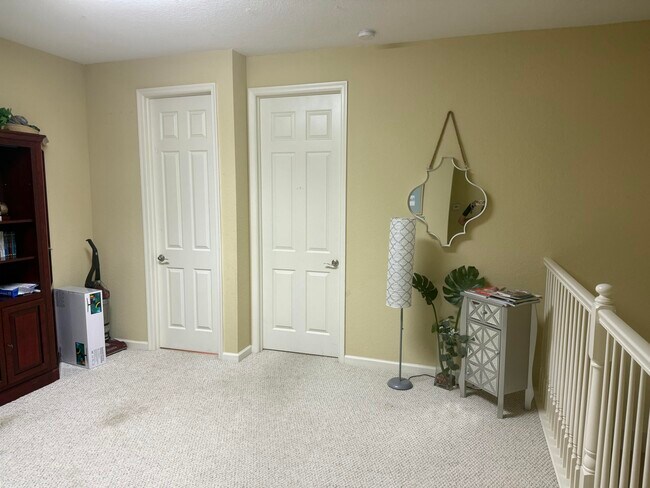 Building Photo - 3171 SW Otter Ln