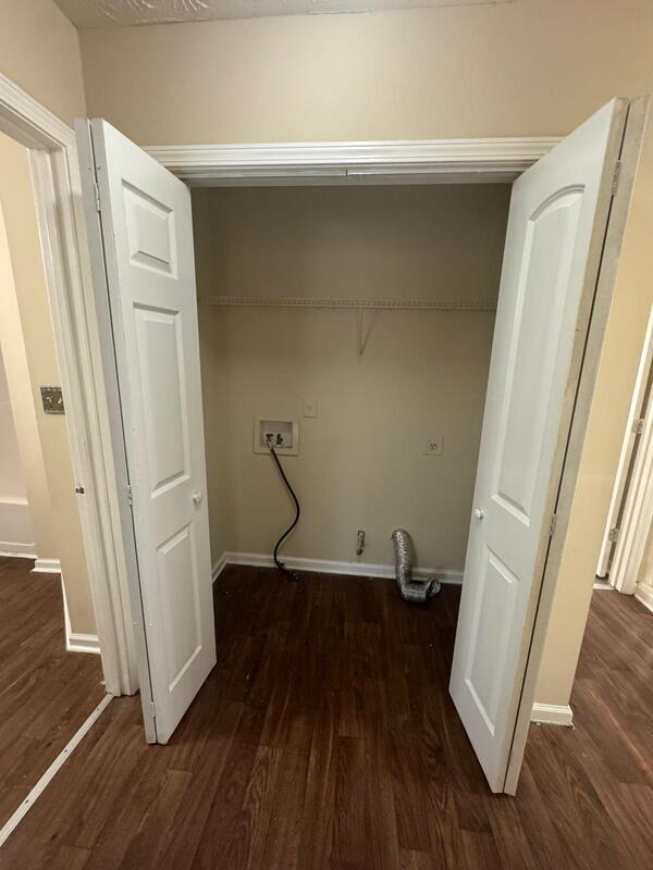 Building Photo - 2953 Falling Water Point