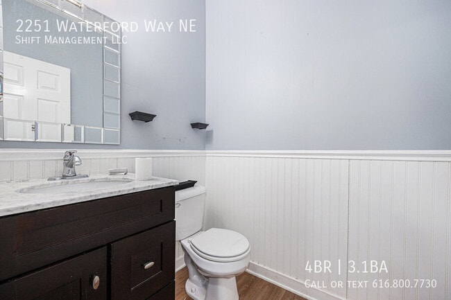 Building Photo - 2251 Waterford Way NE