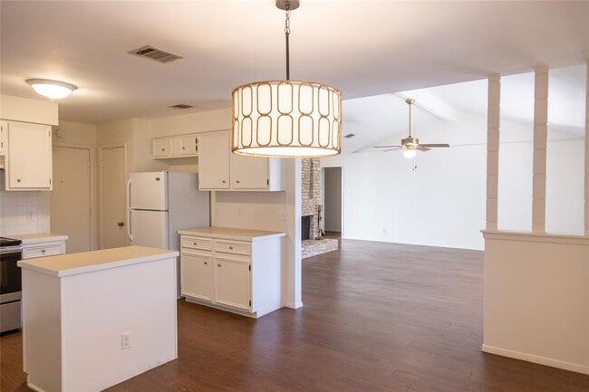 Building Photo - 4205 Steve Scarbrough Dr