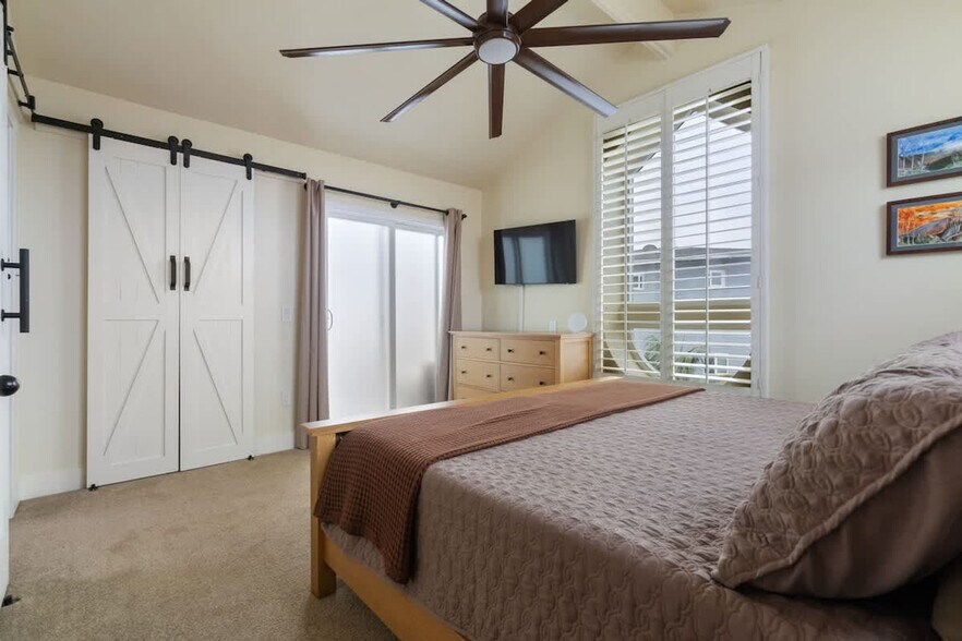 Building Photo - 301 Crocus Ct