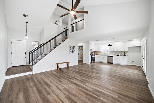 Building Photo - 1606 Rossport Bend
