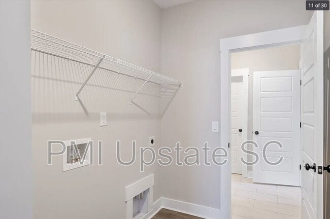 Building Photo - 309 Breakwater Ln