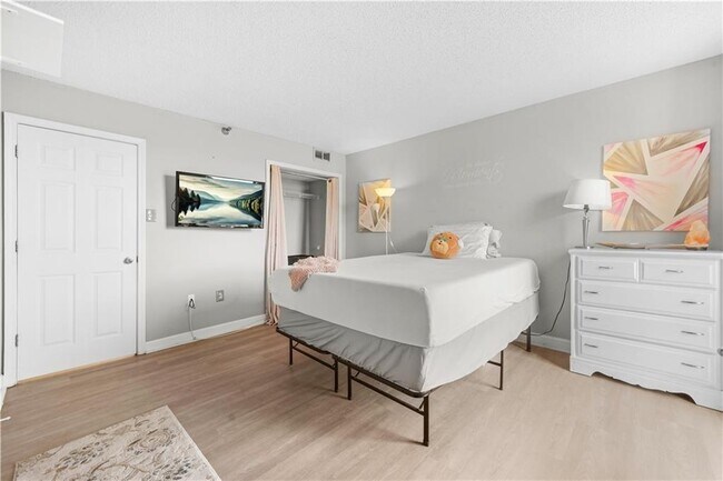 Building Photo - 375 Ralph McGill Blvd NE