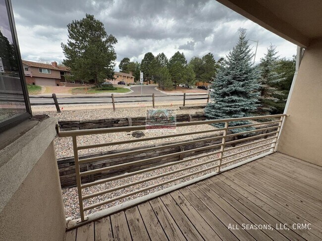Building Photo - 6987 Gayle Lyn Ln