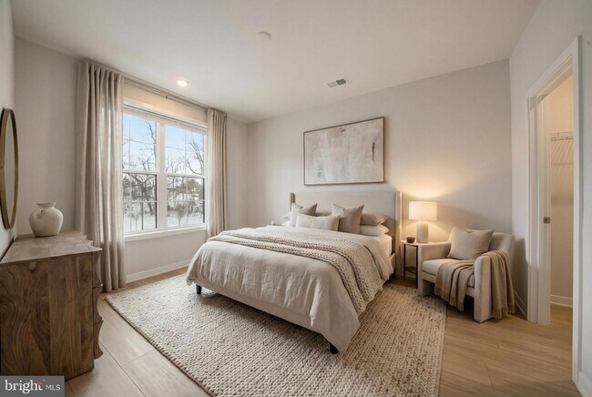 Building Photo - 7488 Backett Wood Ter