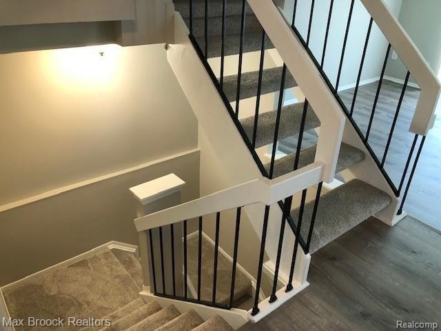 Building Photo - 6365 Richard Run St