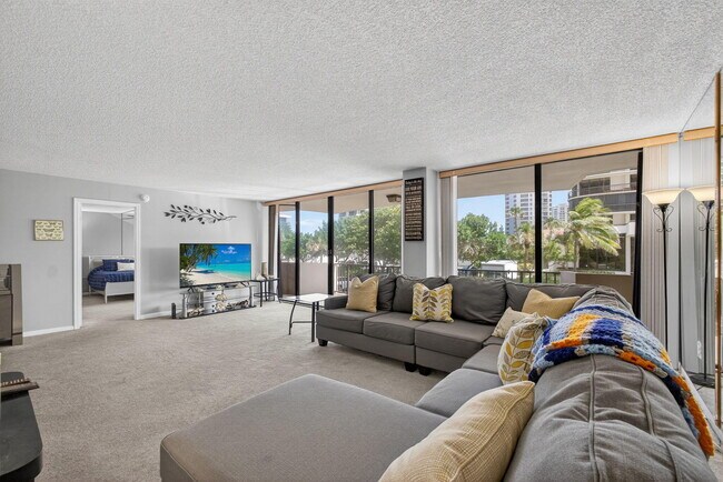 Building Photo - 4200 N Ocean Dr