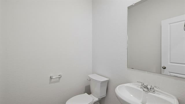 Building Photo - 15619 Garam Trl