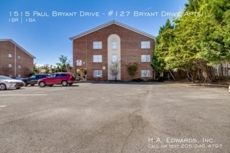 Building Photo - 1515 Paul Bryant Dr