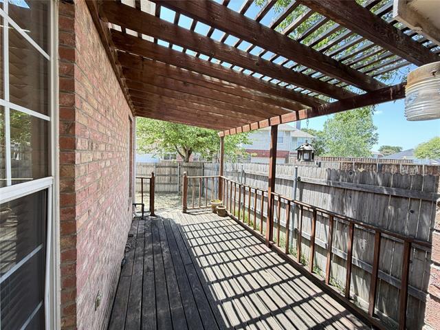 Building Photo - 312 Calstone Dr