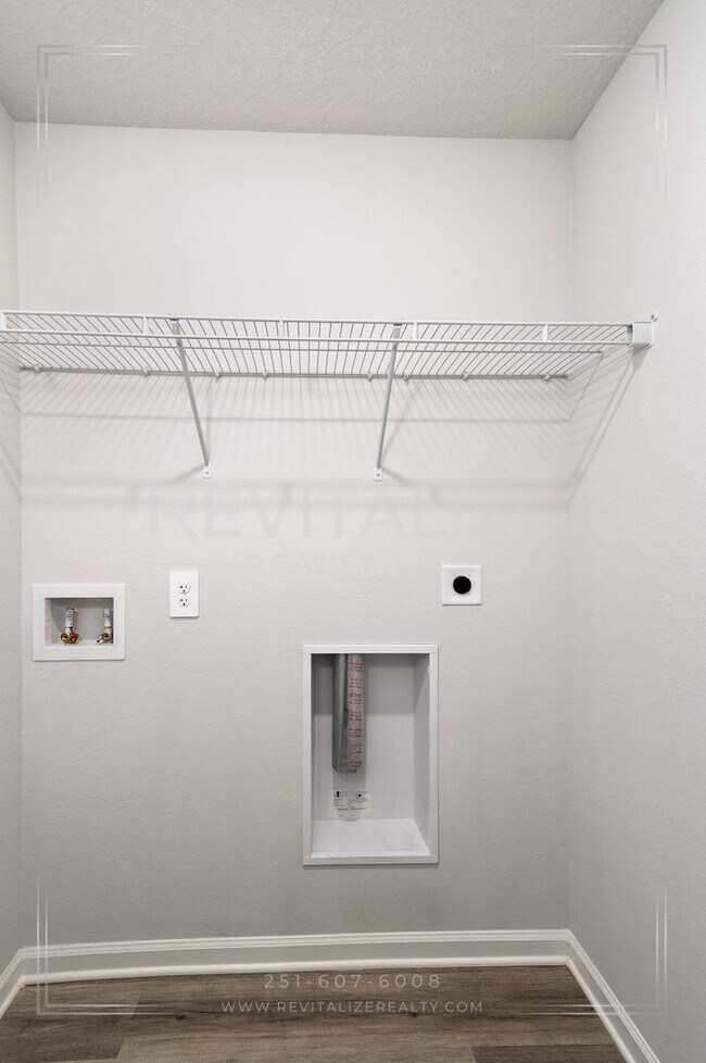 Building Photo - Only $1500 for First Month's Rent!!! Smart 4 Bd / 2 Ba Home in West Mobile Gated Community