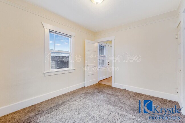 Building Photo - 1117 Sutter St