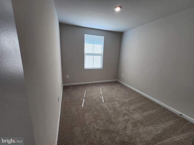 Building Photo - 619 Laurelwood Cir