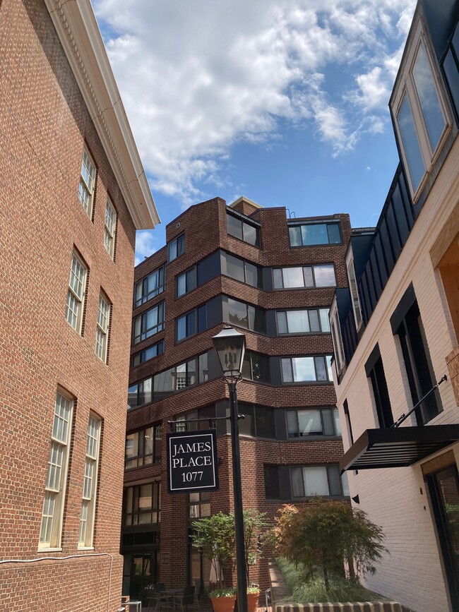 Main Building on 30th - 1077 30th St NW