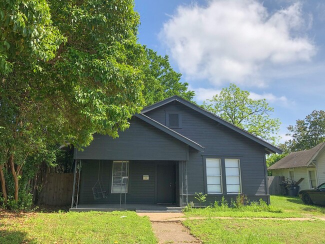 Baylor University and Downtown Area House! - 1414 Speight Ave Waco TX ...