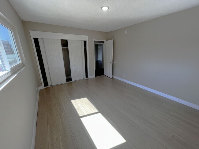 Building Photo - 8334 Willis Ave