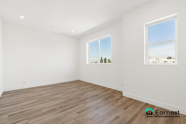 Building Photo - 3 + 3.5 Modern Mar Vista Gem with Rooftop ...