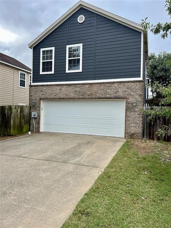 Building Photo - 600 N Tennyson Ln