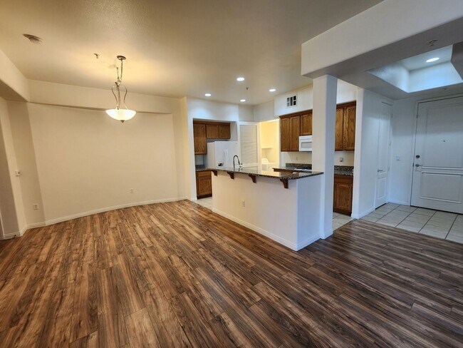 Building Photo - 44 E Serene Ave