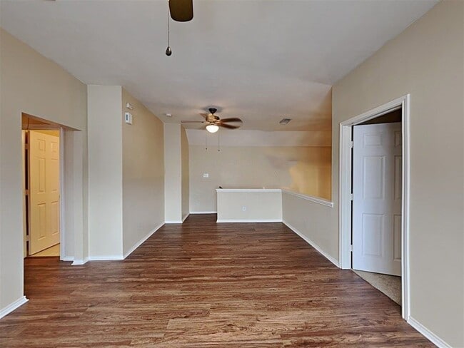 Building Photo - 2718 Eros Ln