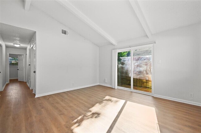 Building Photo - 2208 Deadwood Dr