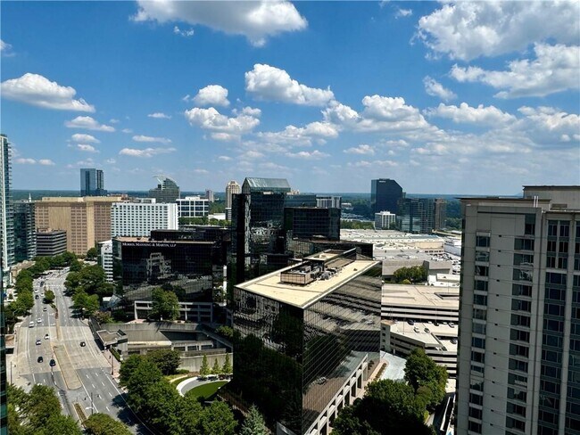 Building Photo - 3324 Peachtree Rd NE