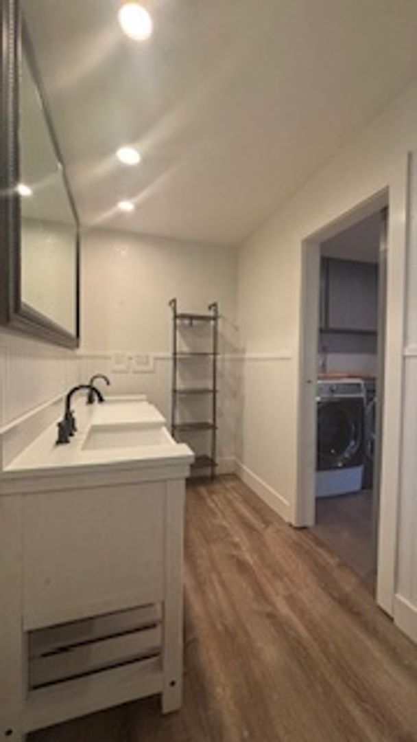 Building Photo - Stunning Tree-House Living with Beach Acce...